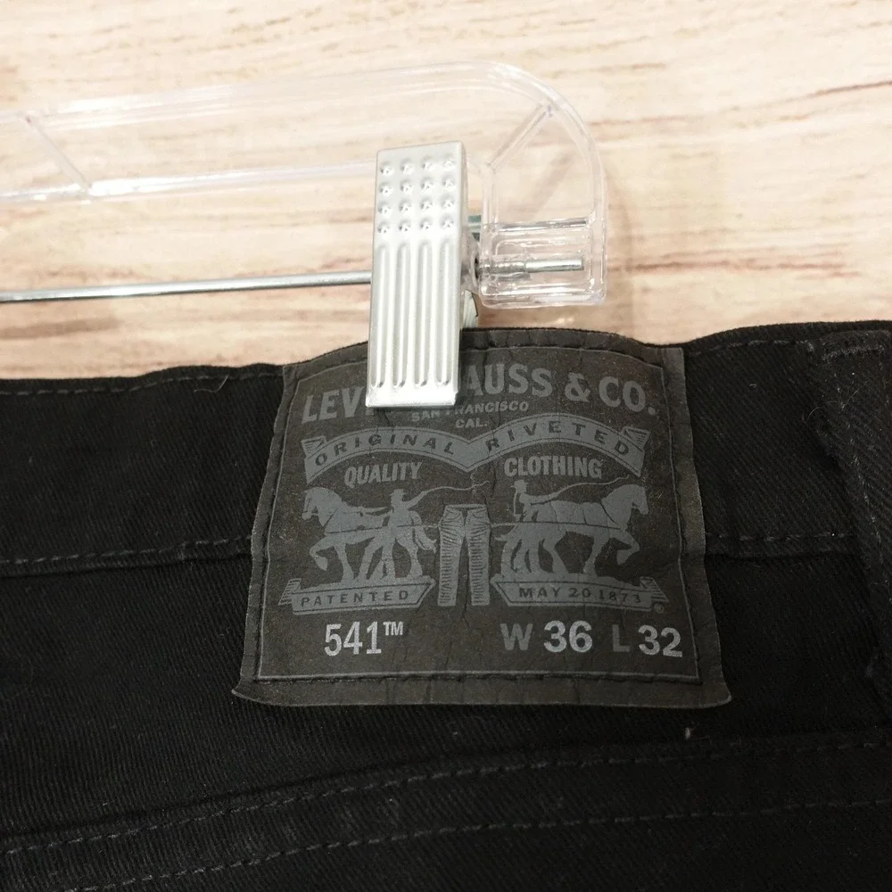 Levis 541 Jeans Mens 36x32 Black Athletic Taper Stretch Denim Pants